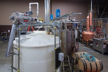 8-feathers-Distillery-Centrifugal-Sifter-side_600x400